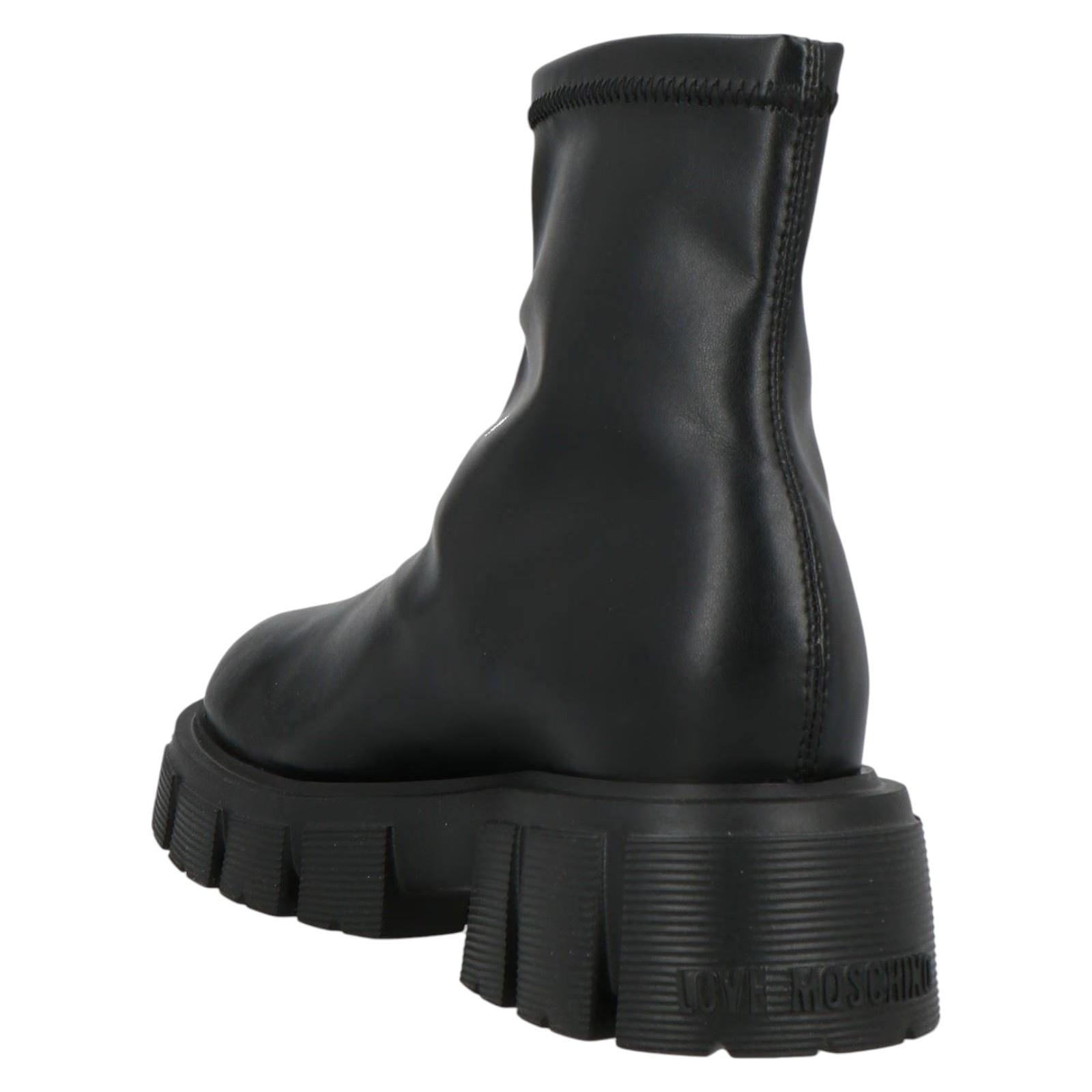 Stivaletto MOSCHINO JA24535G0FIE Z000 MOSCHINO