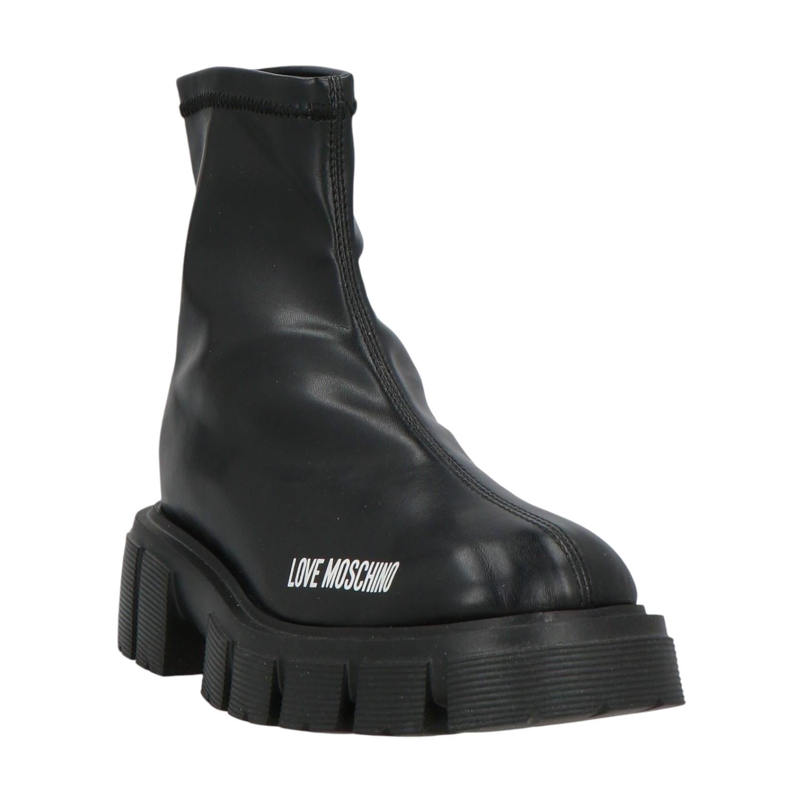 Stivaletto MOSCHINO JA24535G0FIE Z000 MOSCHINO 